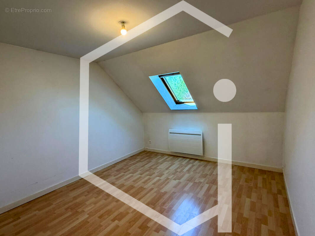 Maison à COSNE-COURS-SUR-LOIRE