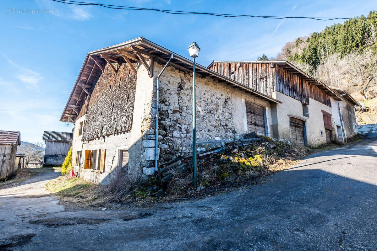 Maison à HABERE-POCHE