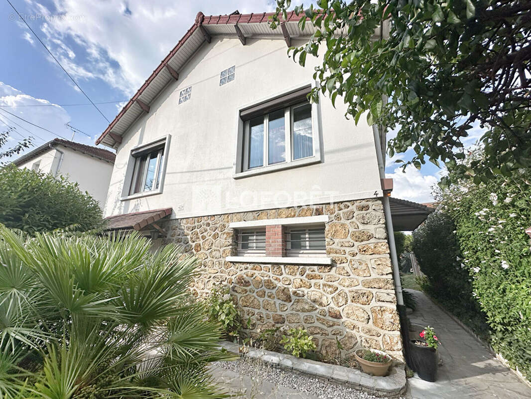 Maison à ATHIS-MONS