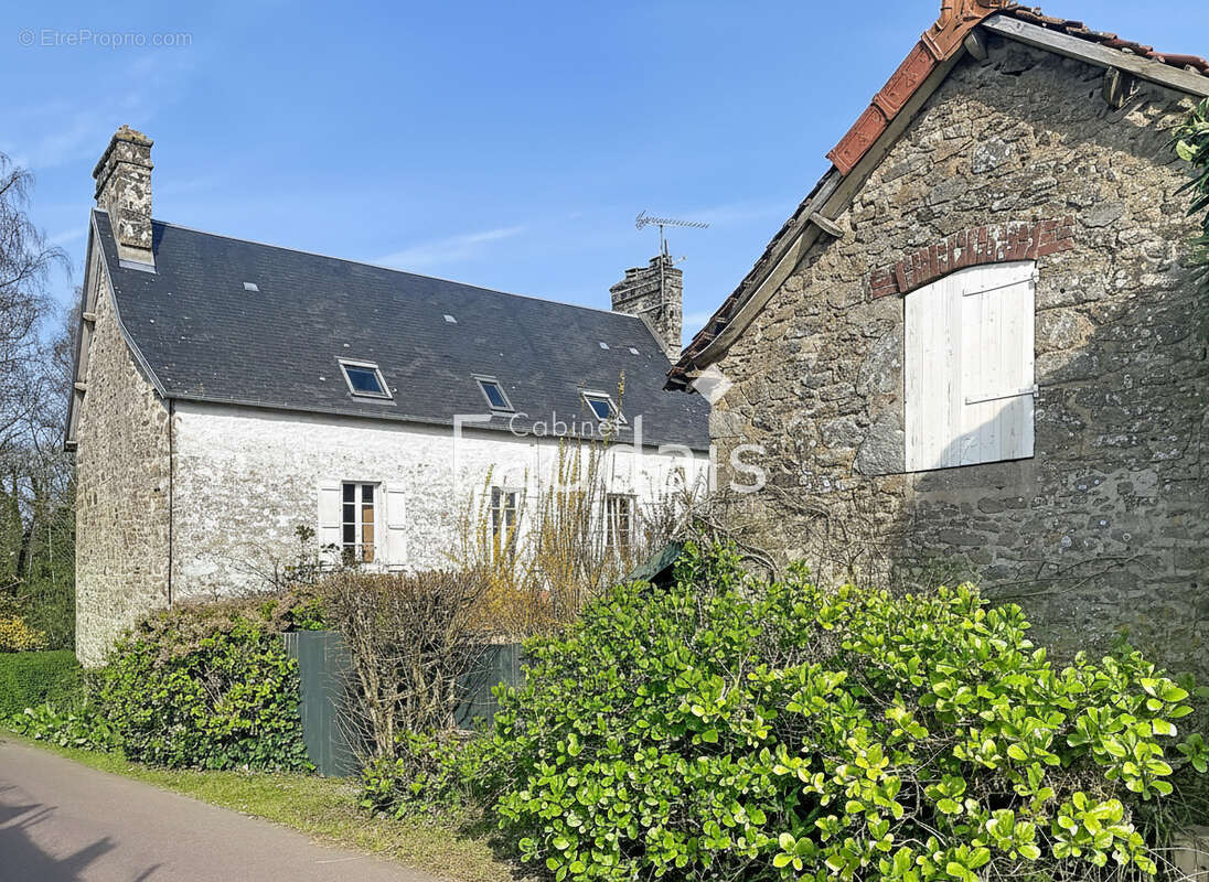 Maison à COUTANCES