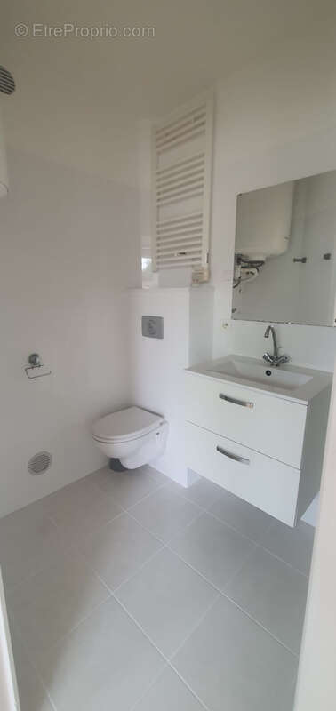 Appartement à SARTROUVILLE