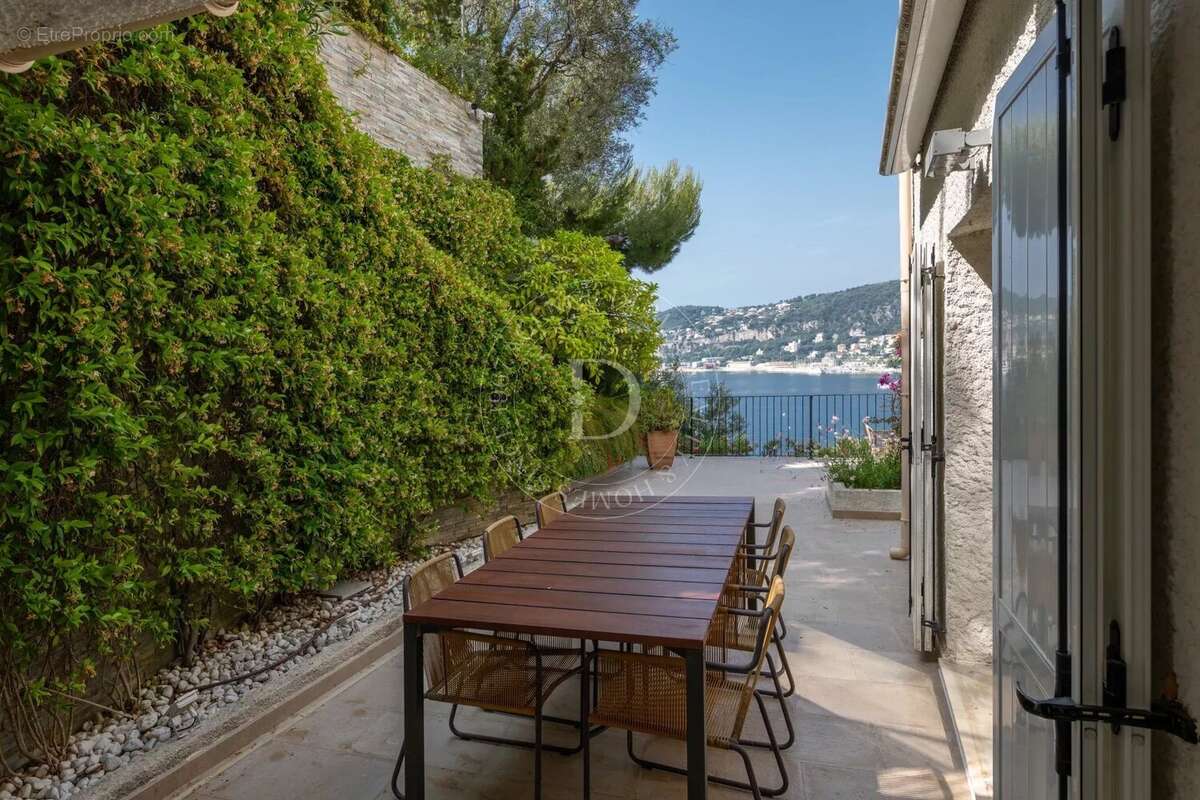 Maison à VILLEFRANCHE-SUR-MER
