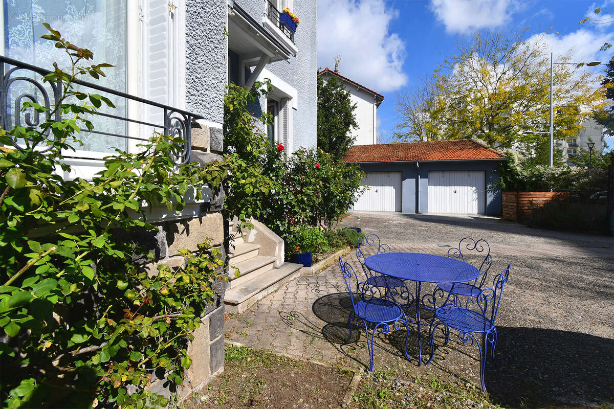 Maison à CLERMONT-FERRAND