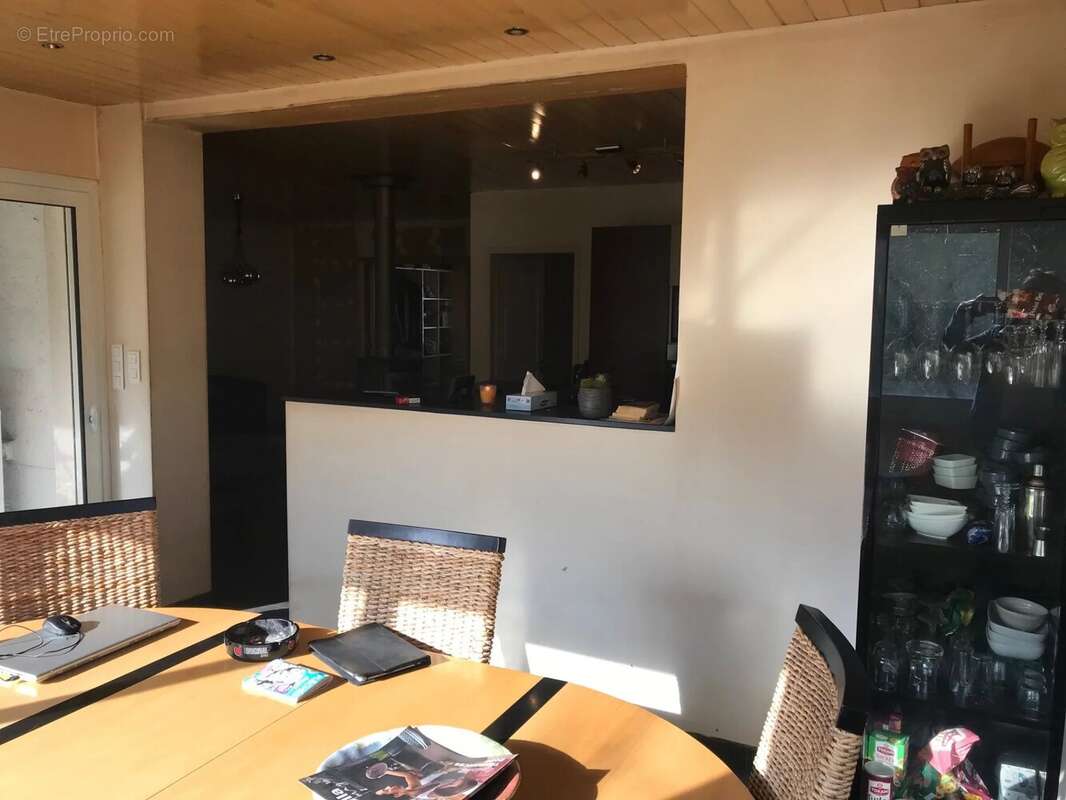 Grande maison avec quatre chambres - photo 6