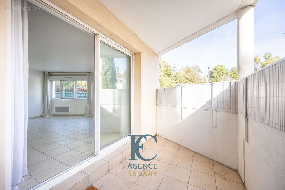 Appartement à SAINT-CYR-SUR-MER