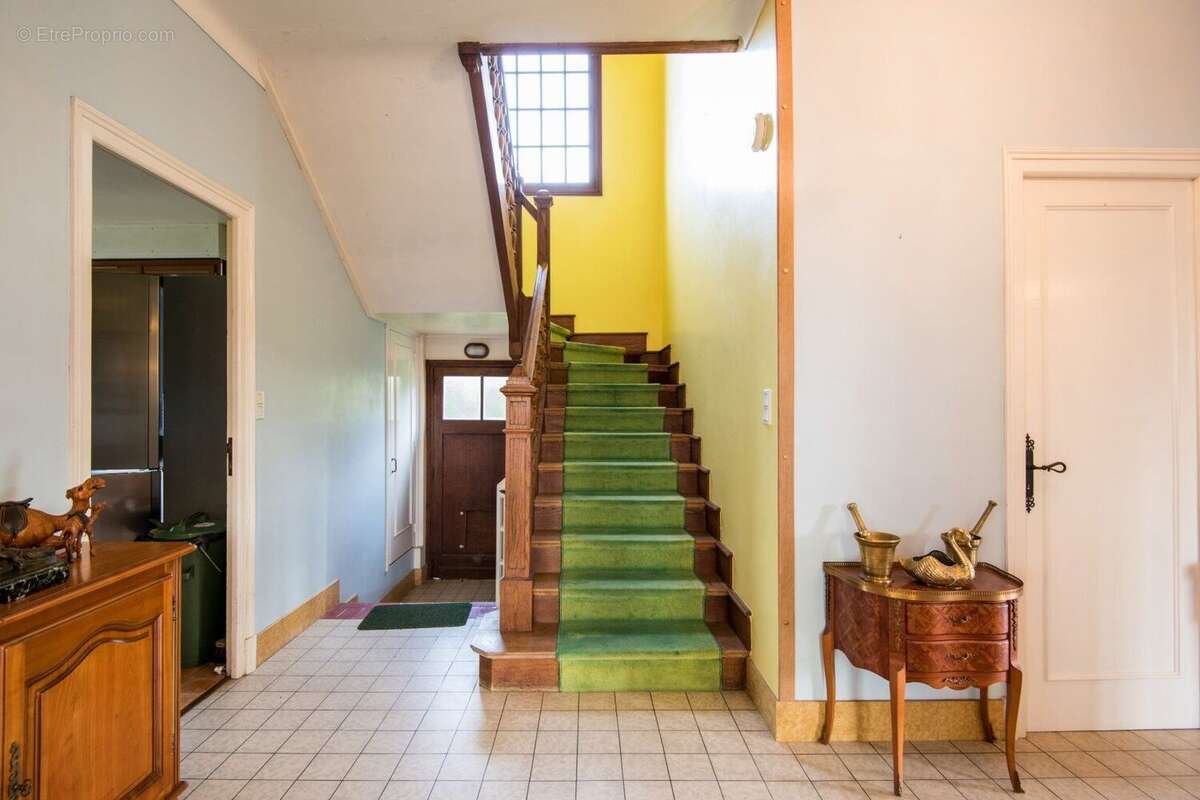 Exlusivité:Maison familiale au coeur  d'un village Corrézien, proche Brive - photo 12