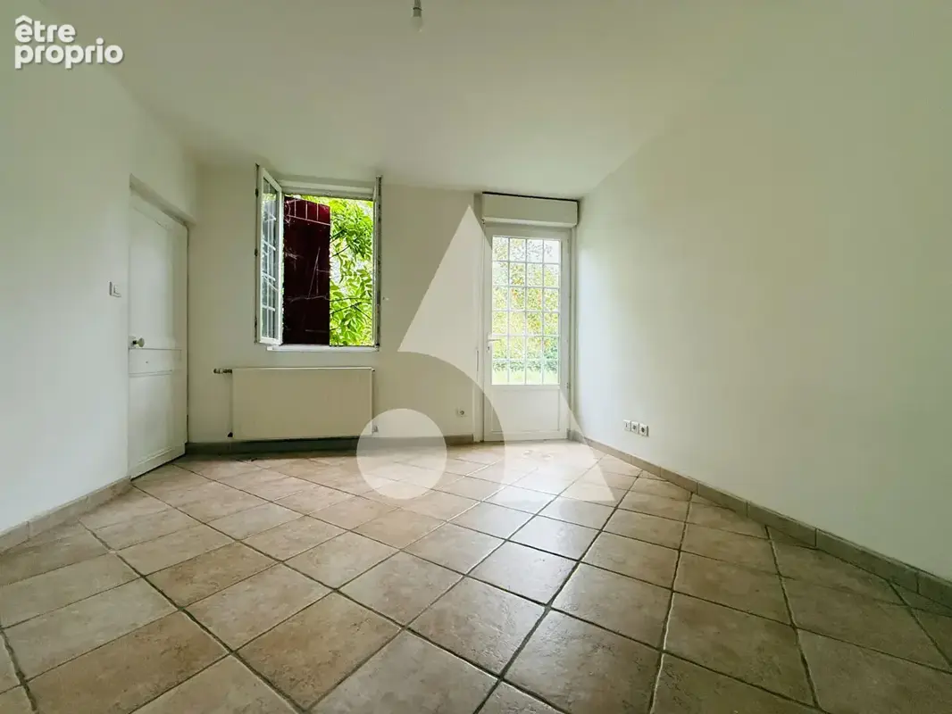 Maison Ormes 6 pièce(s) 160 m2 - photo 7