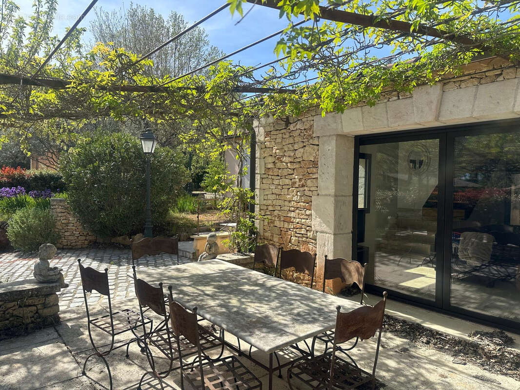 Maison à ROUSSILLON