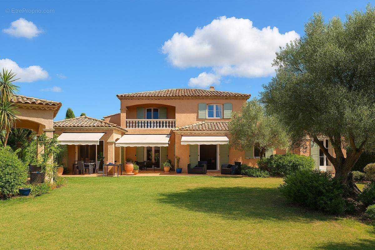 Maison à MONTELIMAR