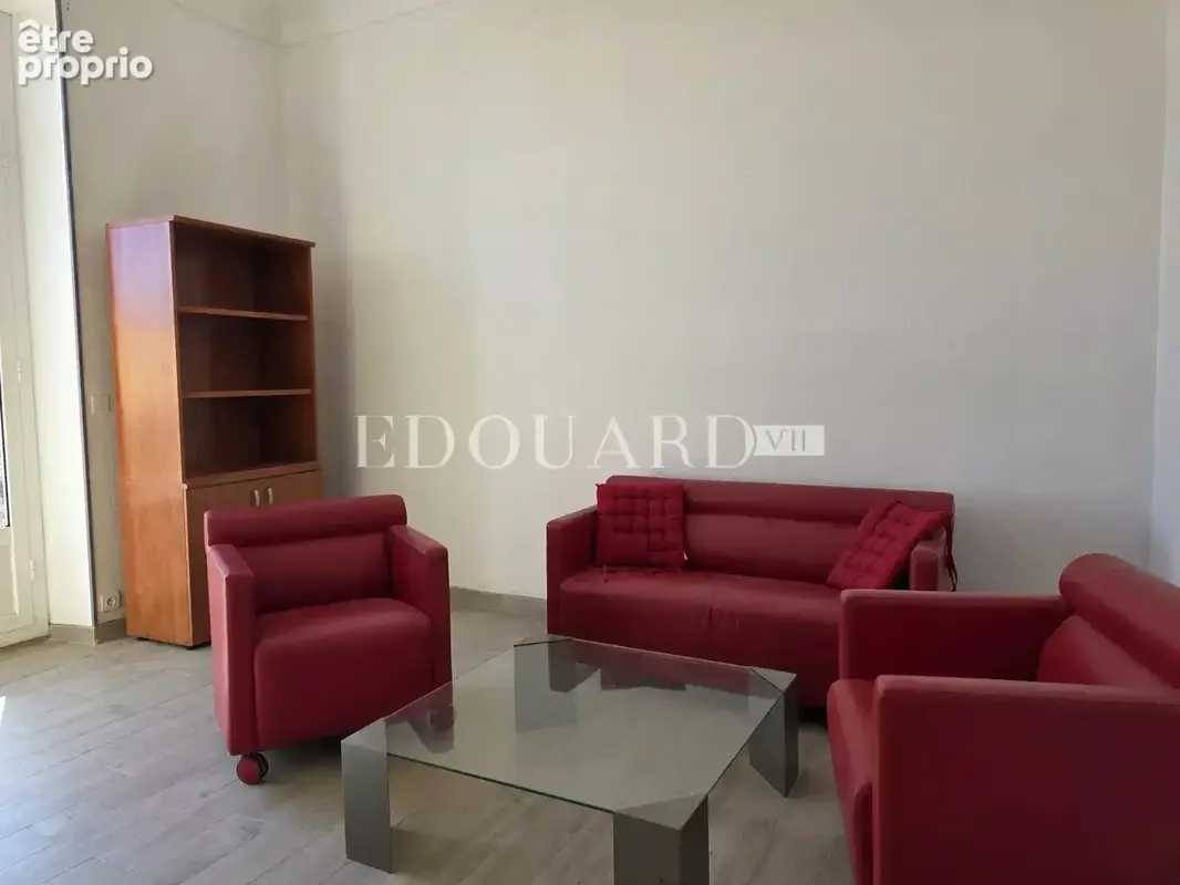 En exclusivité trois pièces à vendre avec splendide terrasse et agréable vue panoramique jusqu’à la mer - photo 6
