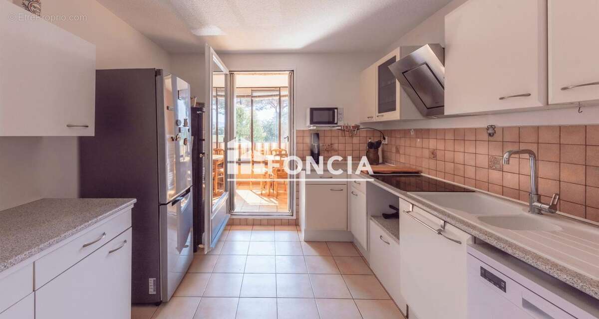 Appartement à FREJUS