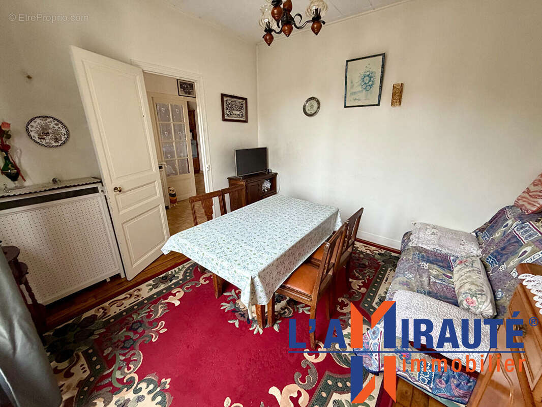 Maison à SARTROUVILLE