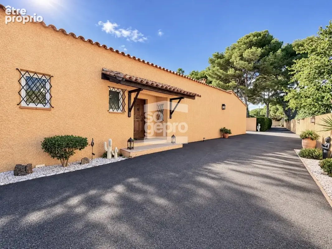 Réf : 2358 - Vente Magnifique Villa Méditerranéenne avec piscine, garage, jardin paysager au Grau d'Agde - photo 10