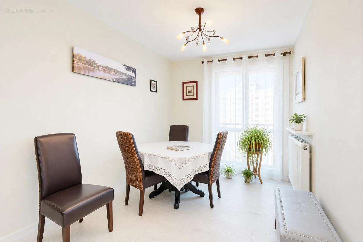 Appartement de 5 pièces de 109 m² à Olivet - photo 2