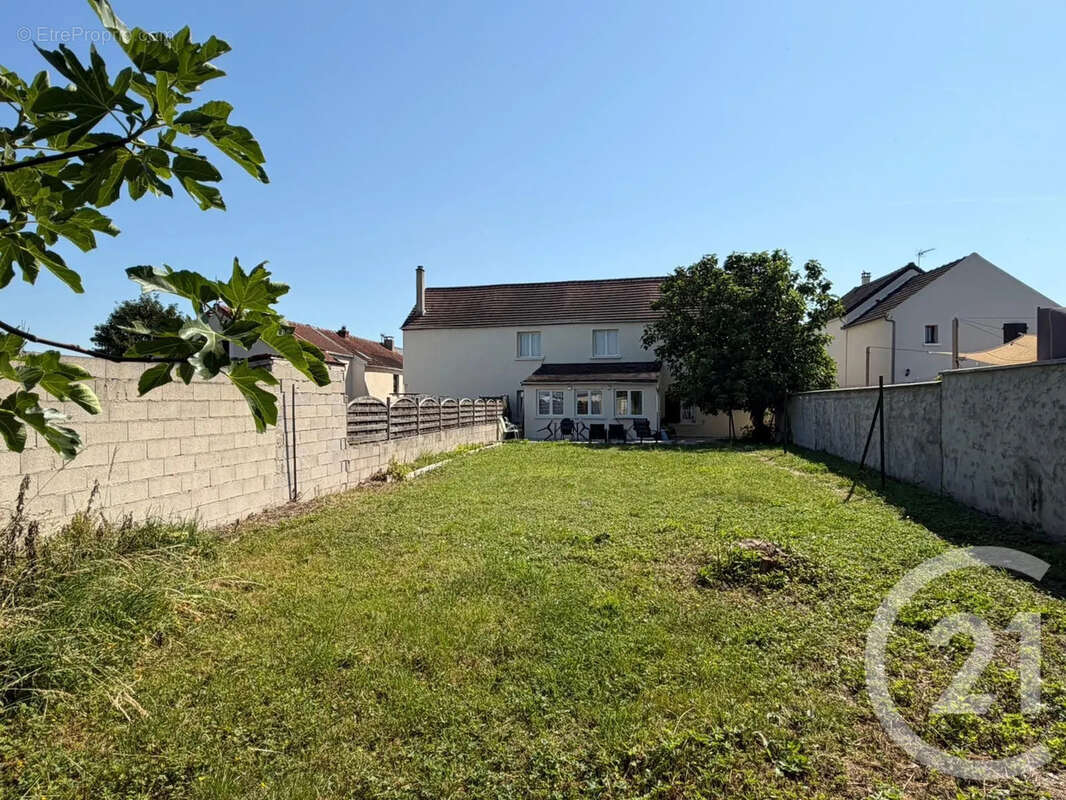 Maison 178 m² à Saint-Mesmes  - photo 15