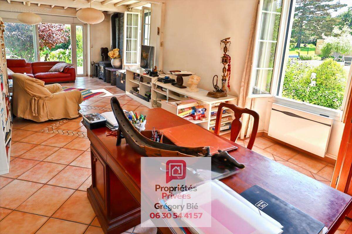 Maison de maître 7 pièce(s) 241 m2 - photo 4
