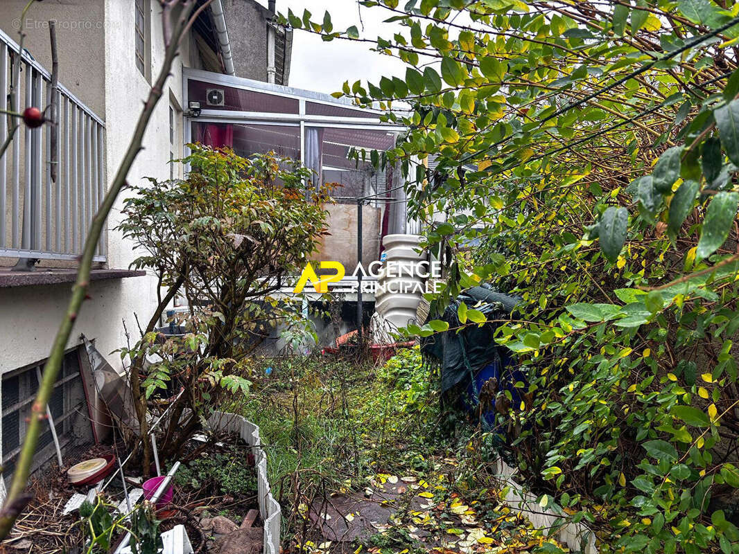 Maison à SARTROUVILLE