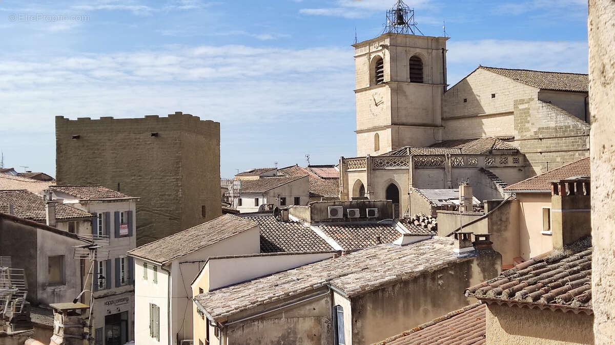 Maison à L&#039;ISLE-SUR-LA-SORGUE