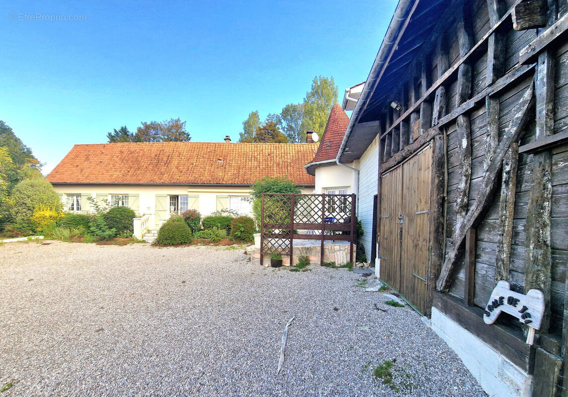 Photo 1 - Maison à SAULCHOY