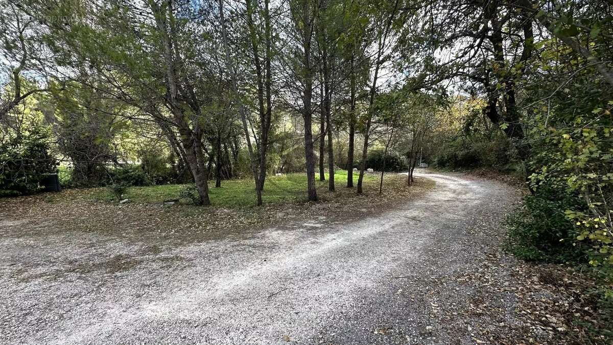 Terrain à PRADES-LE-LEZ