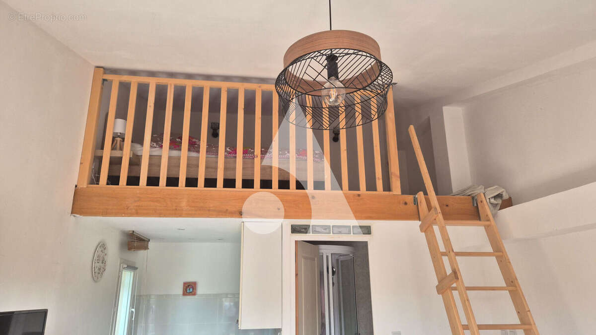 A vendre Villa T5 + Studio à Tavernes - photo 16