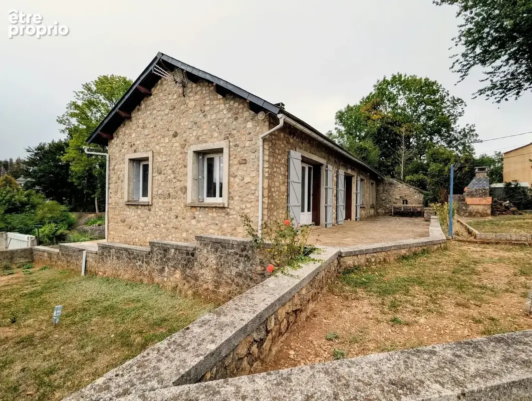 Maison en pierre indépendante 3 chambres garage 54 m2 terrain 695 m2 - photo 3