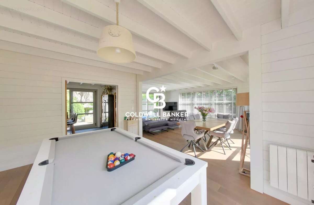 Maison à VILLENEUVE-DE-LA-RAHO