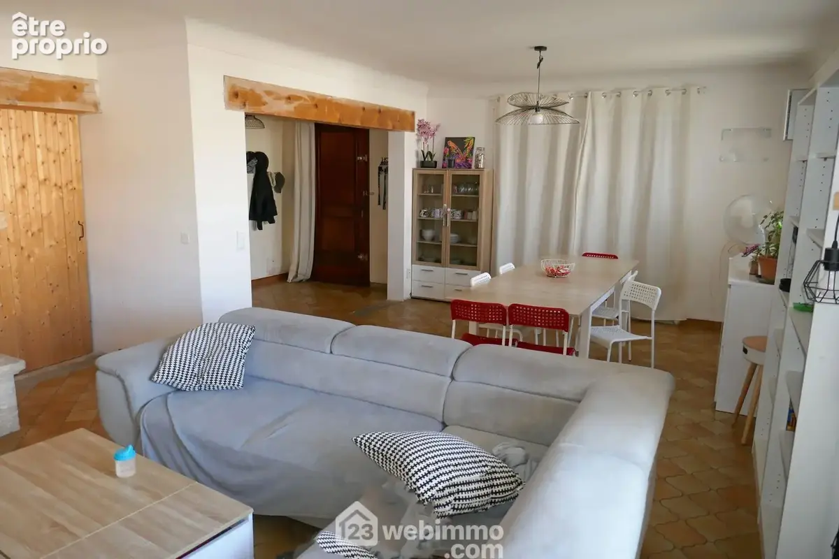 Séjour 35m² vue 1