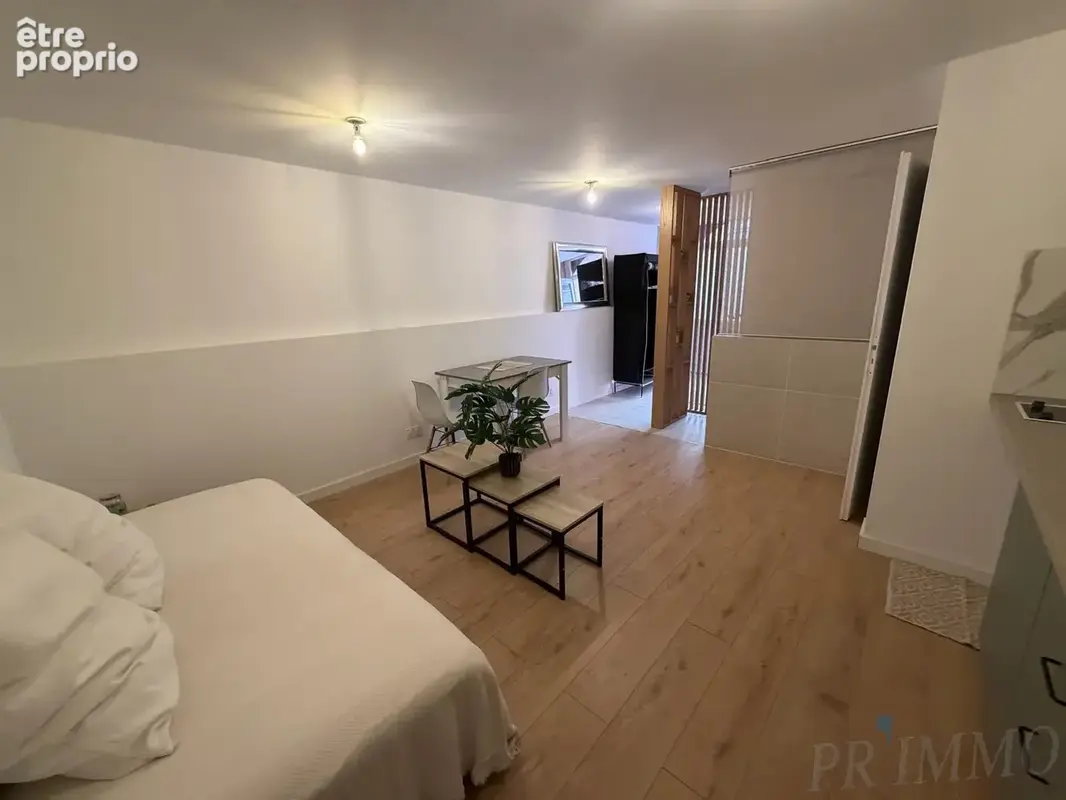 À vendre   appartement studio 25 m2 entièrement rénové vendu loue   fréjus centre-ville - photo 3