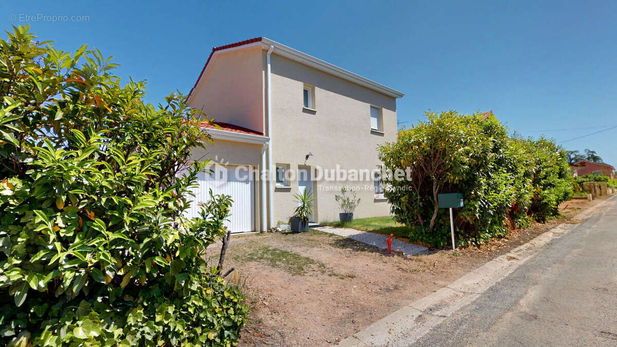 RIORGES - Maison NEUVE 90 m2 sur terrain 271 m² - photo 10