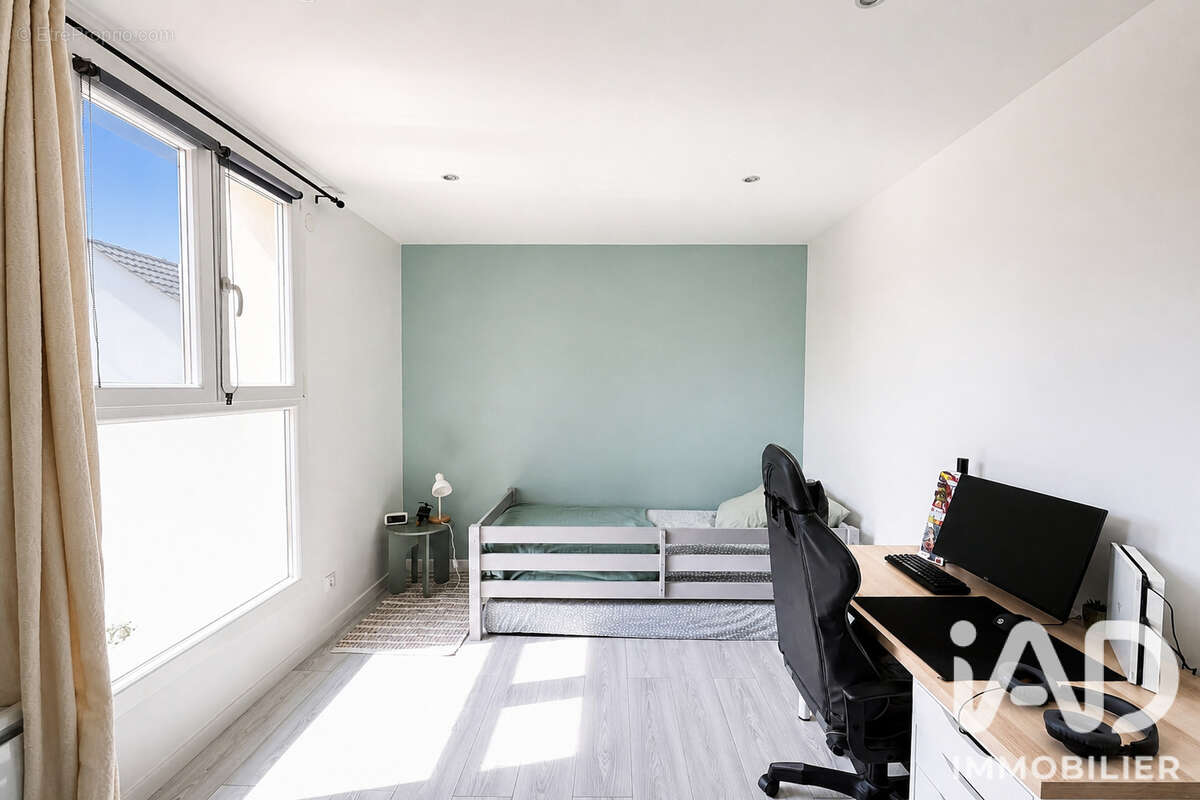 Maison 80 m² à Limeil-Brevannes  - photo 9