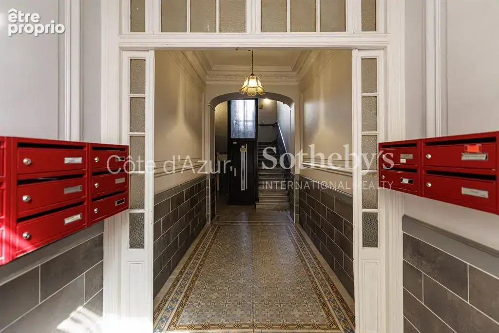Nice Notre Dame, loft de caractère avec mezzanine et vues dégagées sur la ville - photo 3