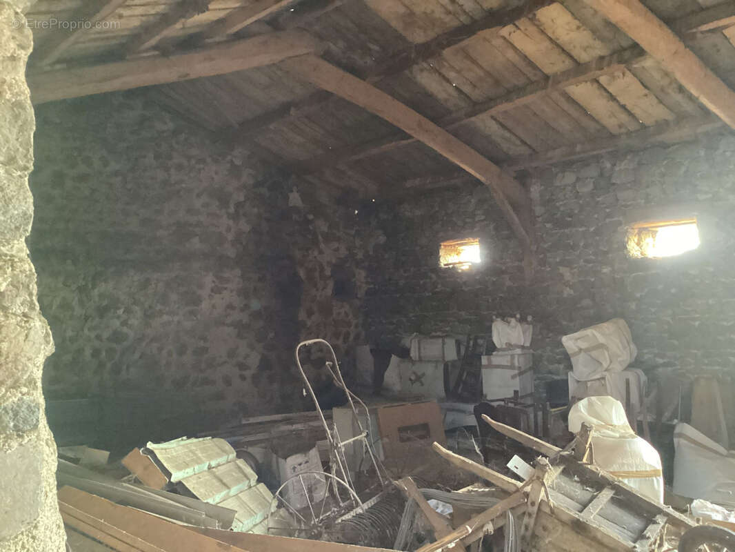 Ferme avec dépendances A RENOVER - sur terrain d'env 1200 m2 - photo 24