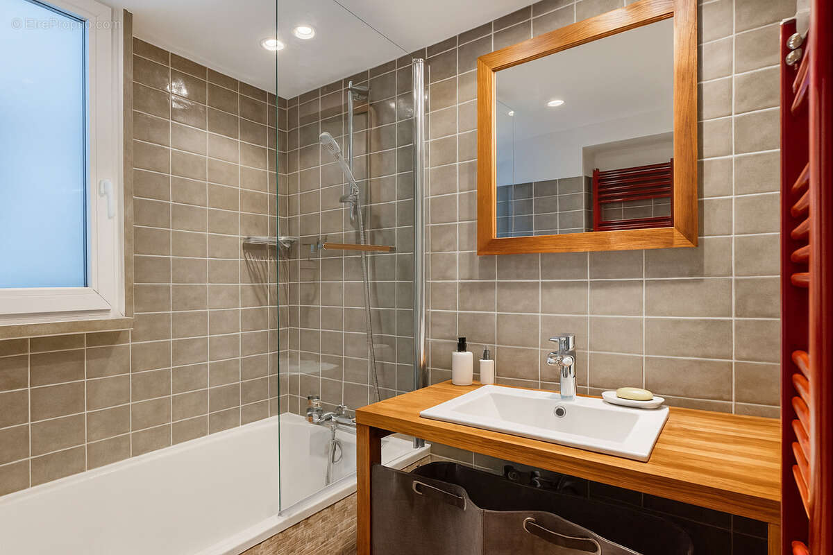 Appartement à PARIS-19E