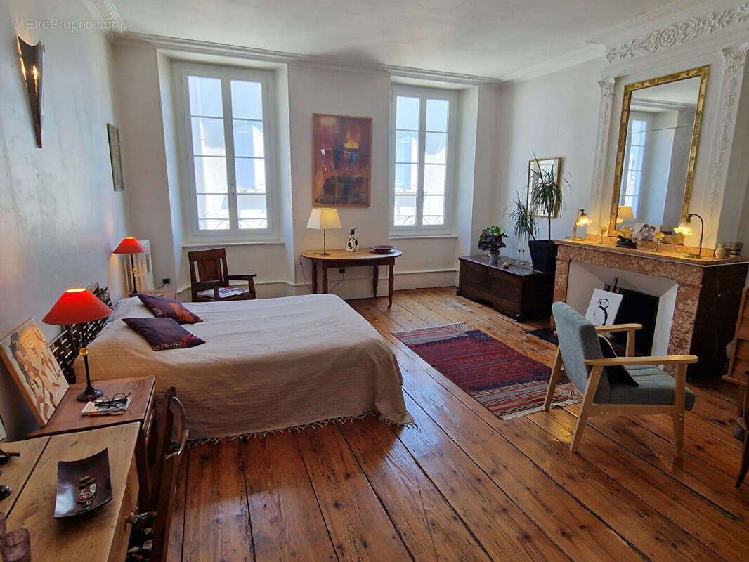 Bien de caractère : appartement de 118 m2 - photo 5