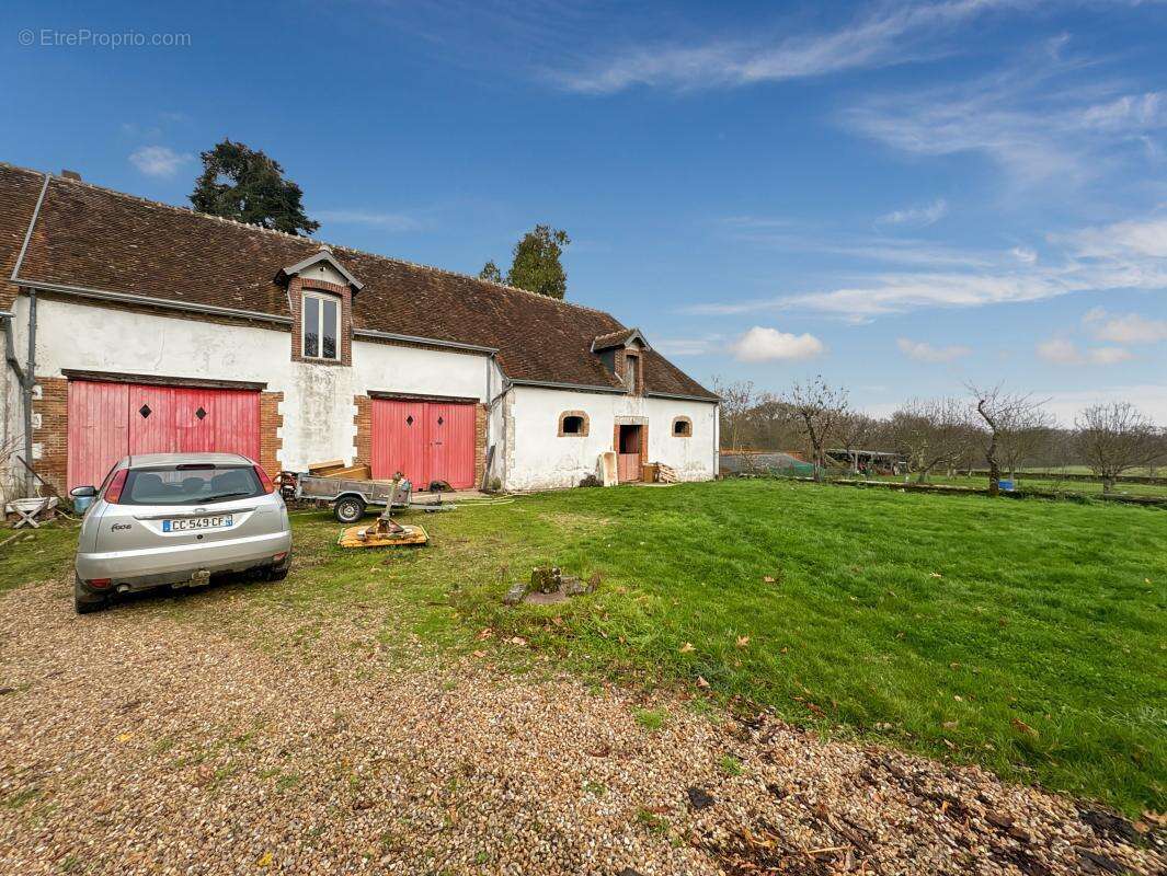 Maison à SAINT-JEAN-FROIDMENTEL
