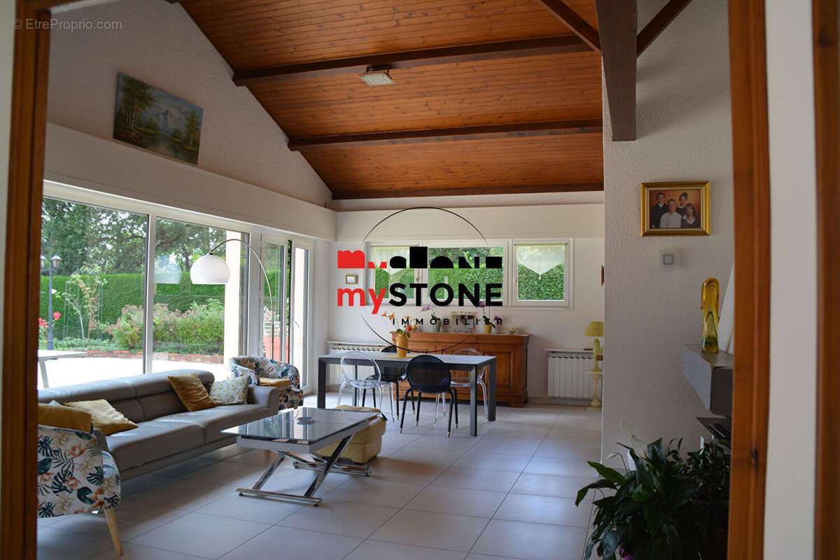 Maison à BELLEVILLE