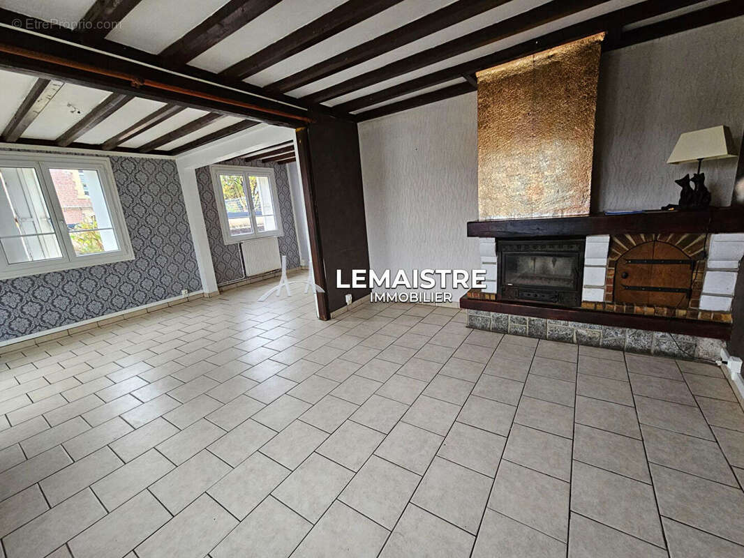 Maison à MONTIVILLIERS