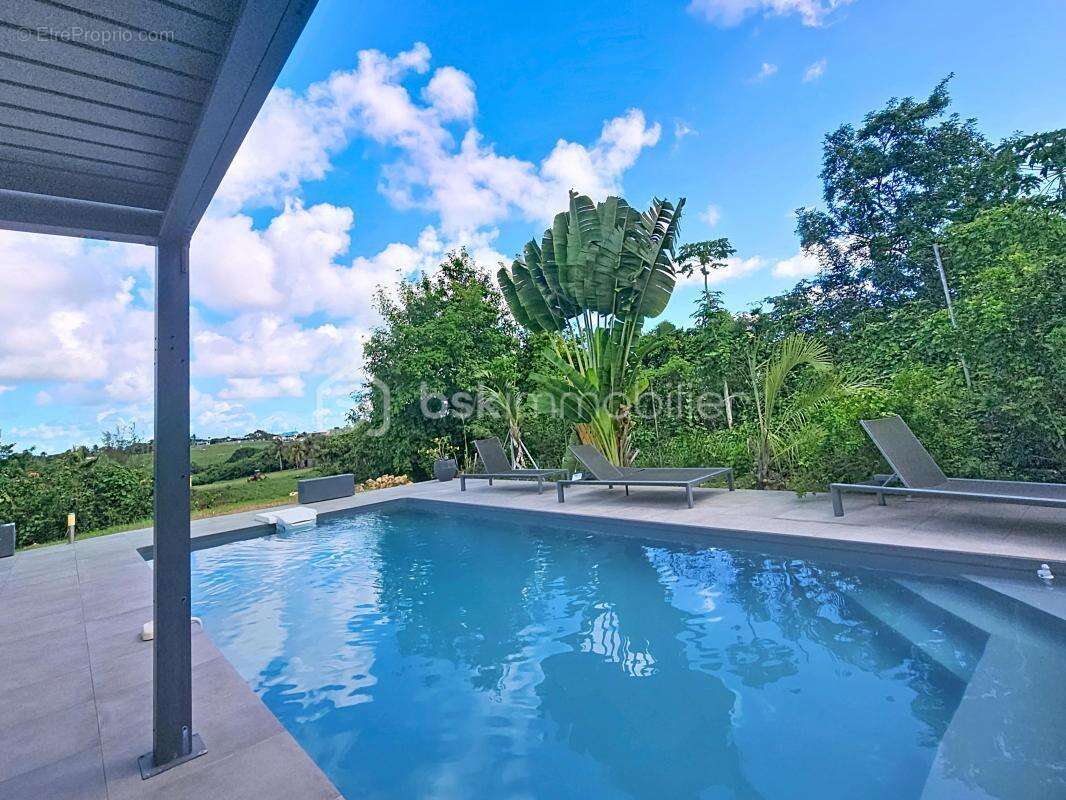 Maison à SAINTE-ANNE