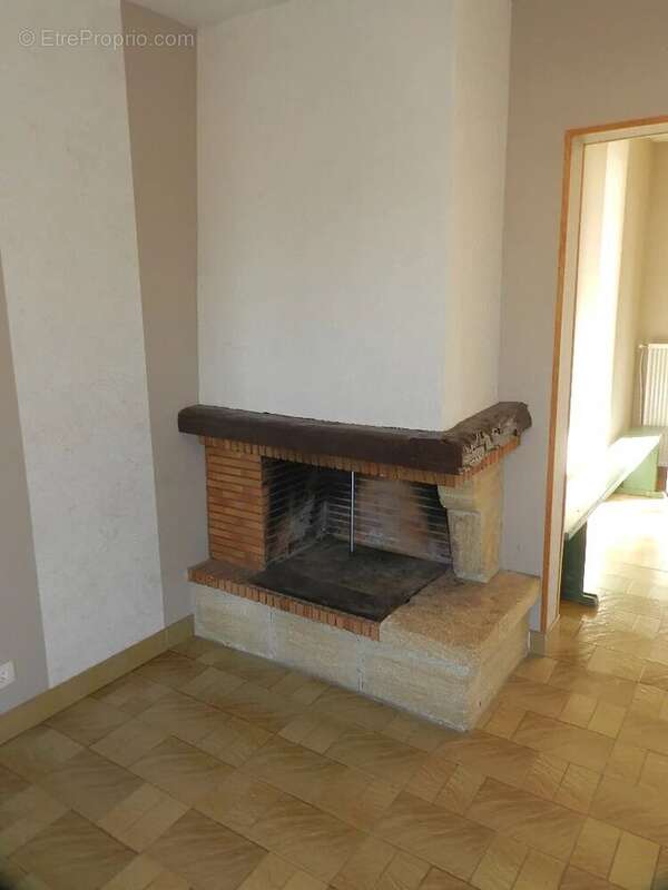 Maison à SAINT-PIERRE-SUR-DIVES