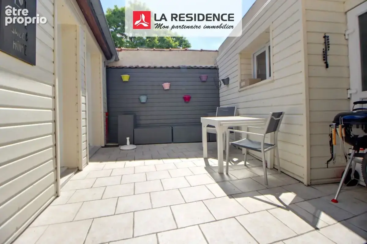 Maison 100 m² à Les Clayes-Sous-Bois  - photo 6