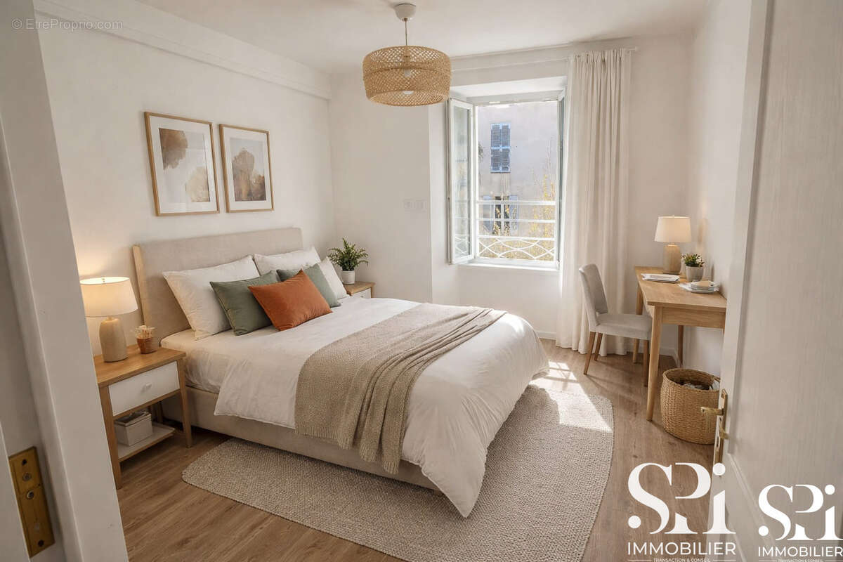 HYERES CENTRE- Appartement T3 62m2 Rénové - photo 8