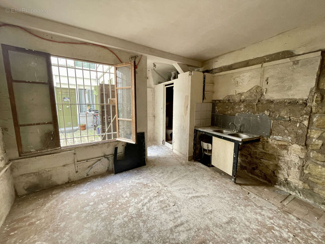 Appartement à PARIS-18E