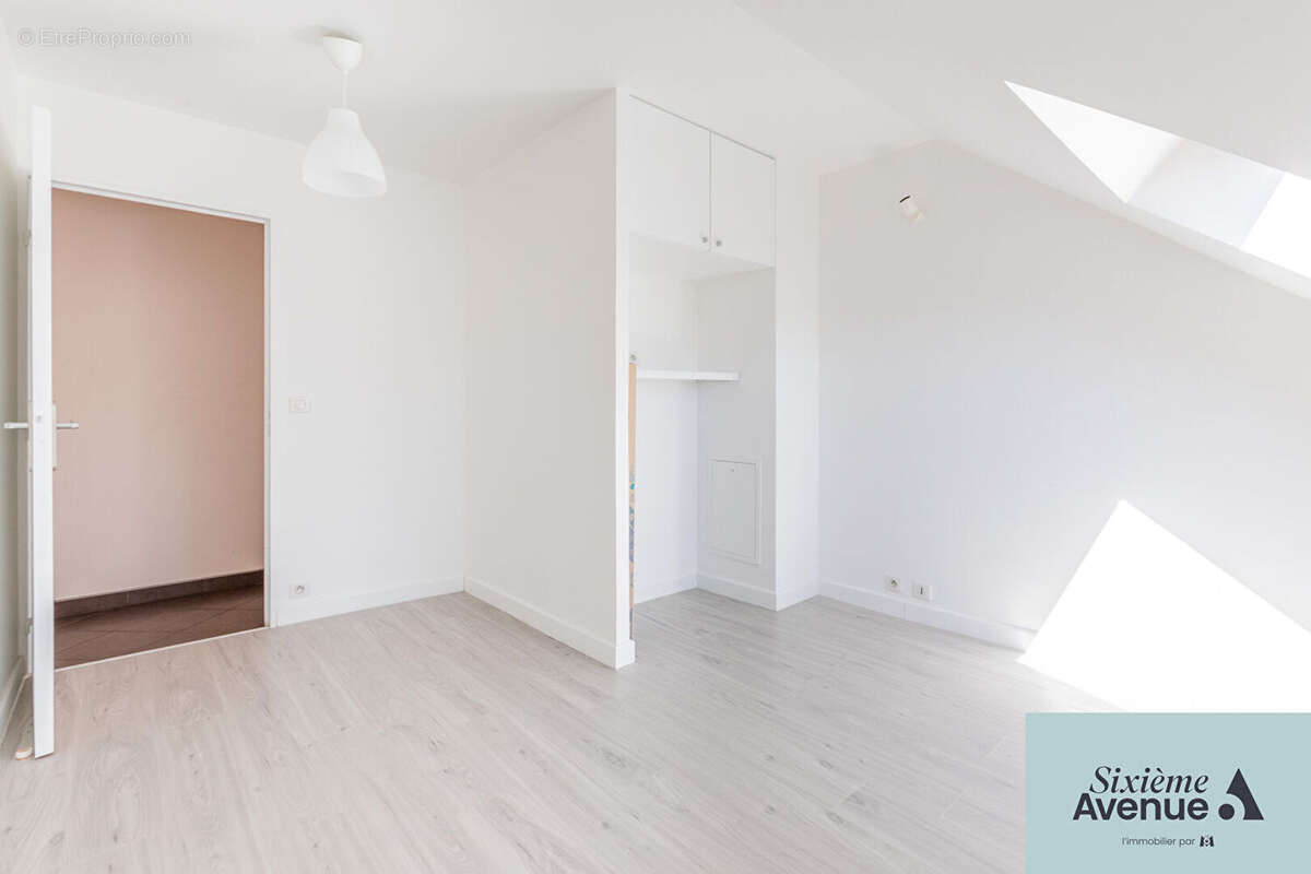 Appartement à CHILLY-MAZARIN