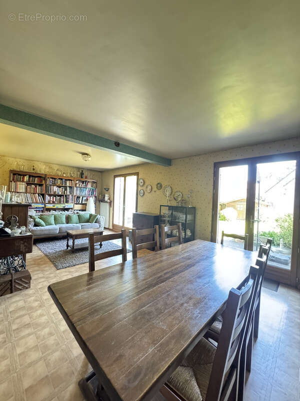 Maison à TREMBLAY-EN-FRANCE