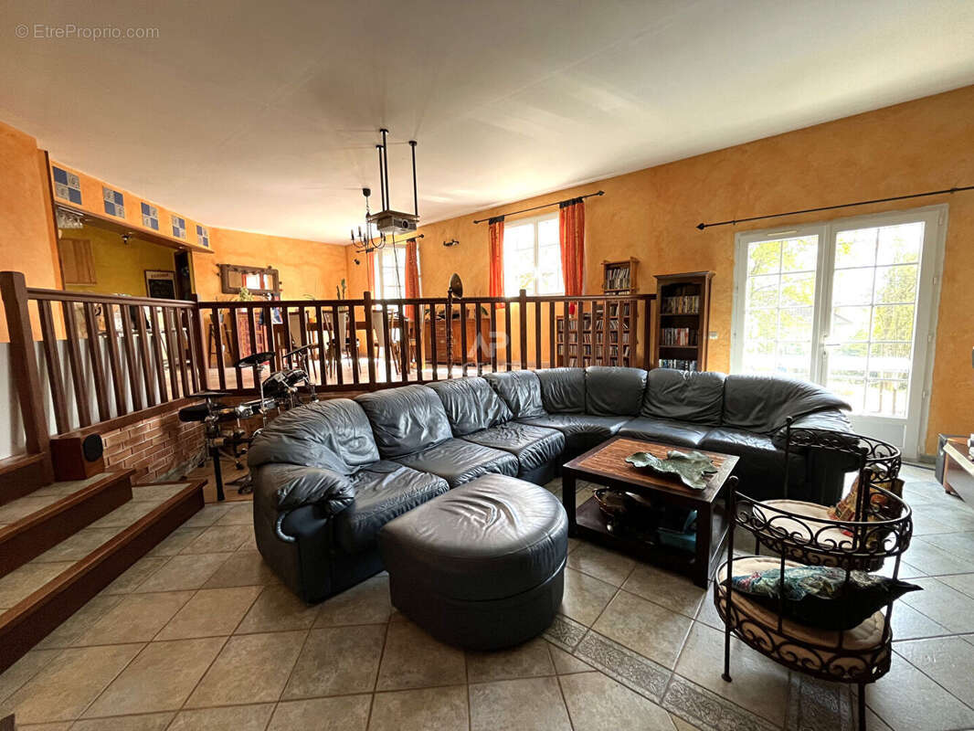 Maison à COURDIMANCHE