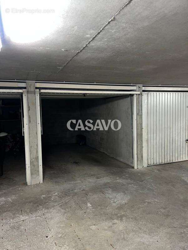 Parking à VILLEURBANNE