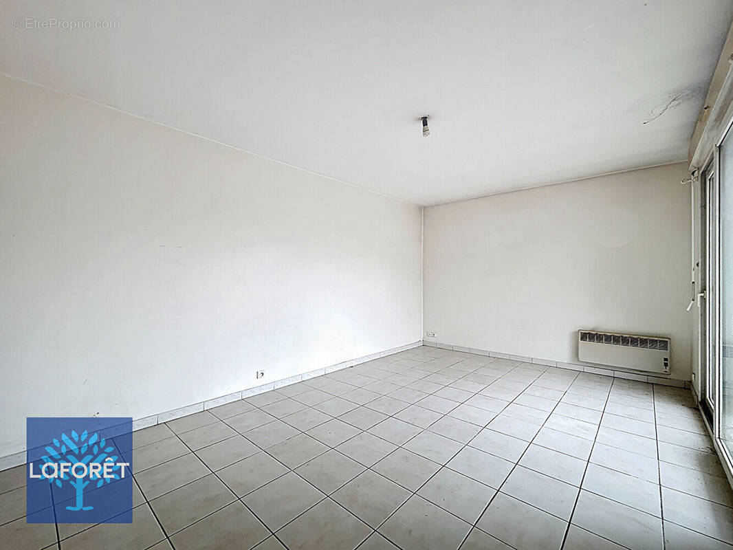 Appartement à CORBEIL-ESSONNES