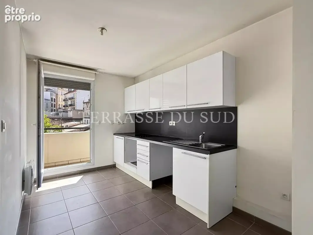 Vente Appartement 3 Pièces 67 m2 avec Terrasse - Quartier Breteuil - Marseille 6 - photo 7