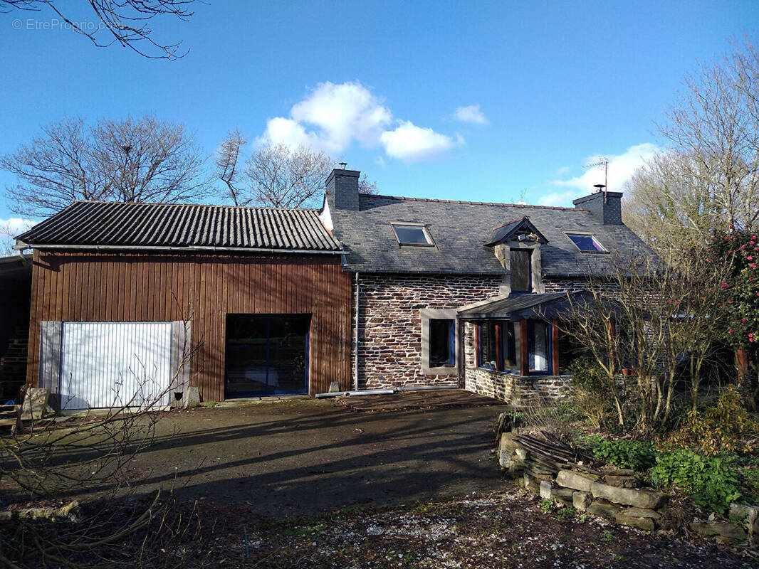 Maison à LESCOUET-GOUAREC